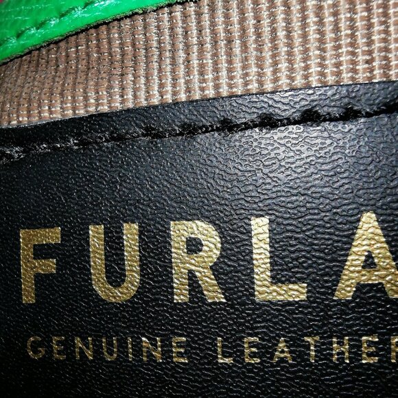 Pelle Green/Gold Crossbody EUC #239 - Picture 10 of 11